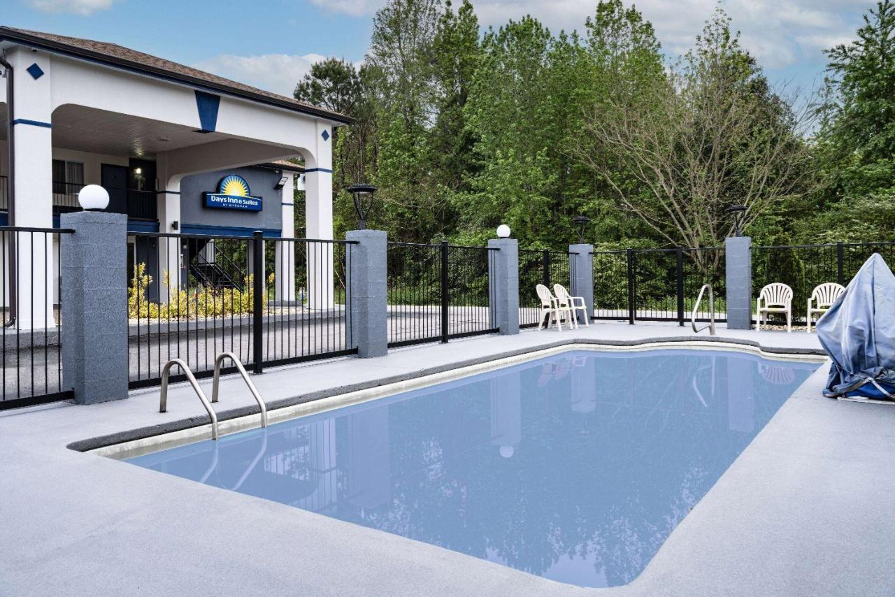 Days Inn By Wyndham Hamilton Exterior foto